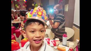 LA’s Birthday in Jollibee / copying Jollibee’s dance move / singing Bida ang Saya!