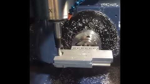 Matsuura MX-330 5-Axis VMC in action by @supafil25, 3D Industries.