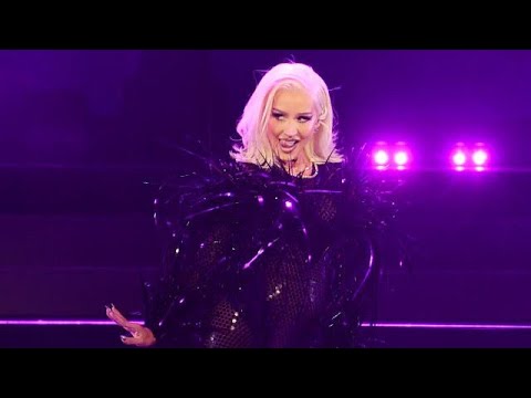 Christina Aguilera Shows Off Weight Loss With A Stunning Figure During Las Vegas Residency