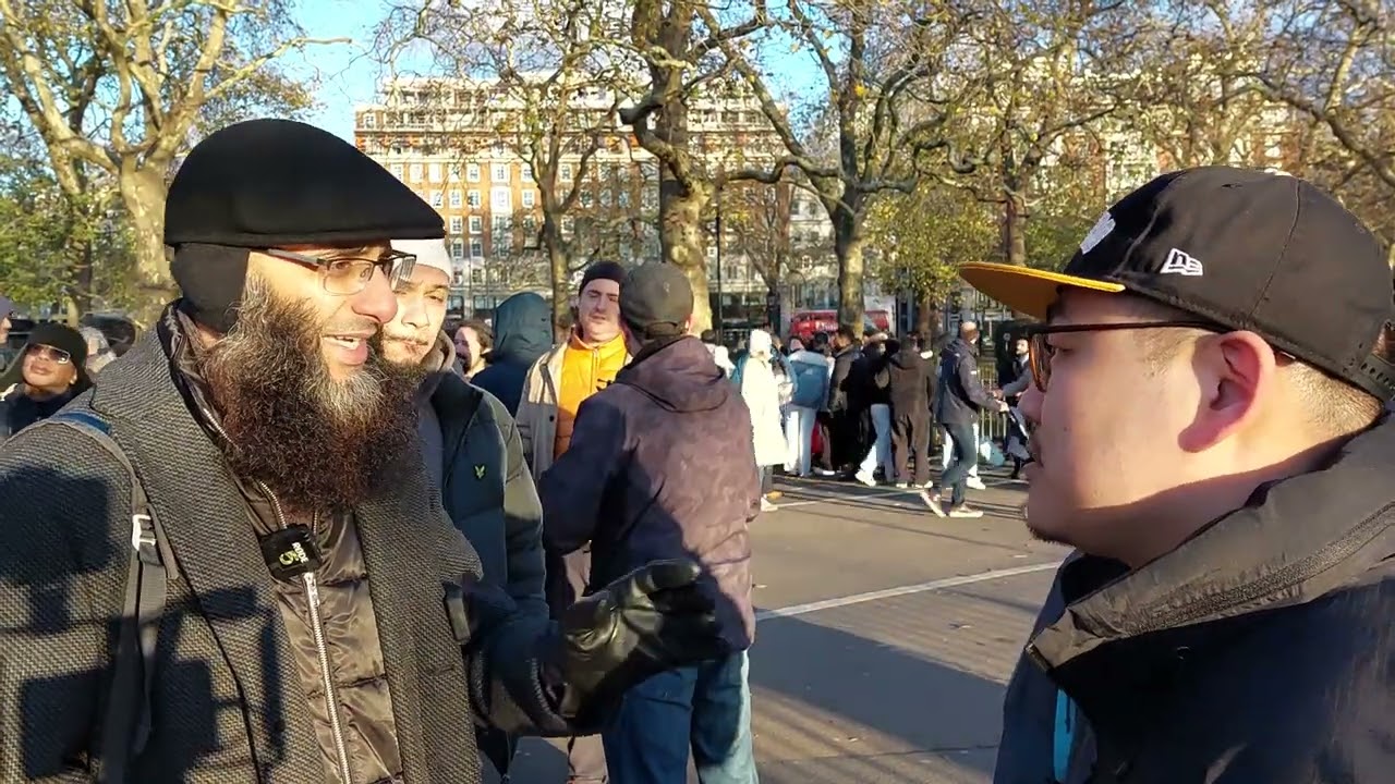 I Didnt Know It Was This Easy To Become Muslim | Hamza | Speakers Corner 