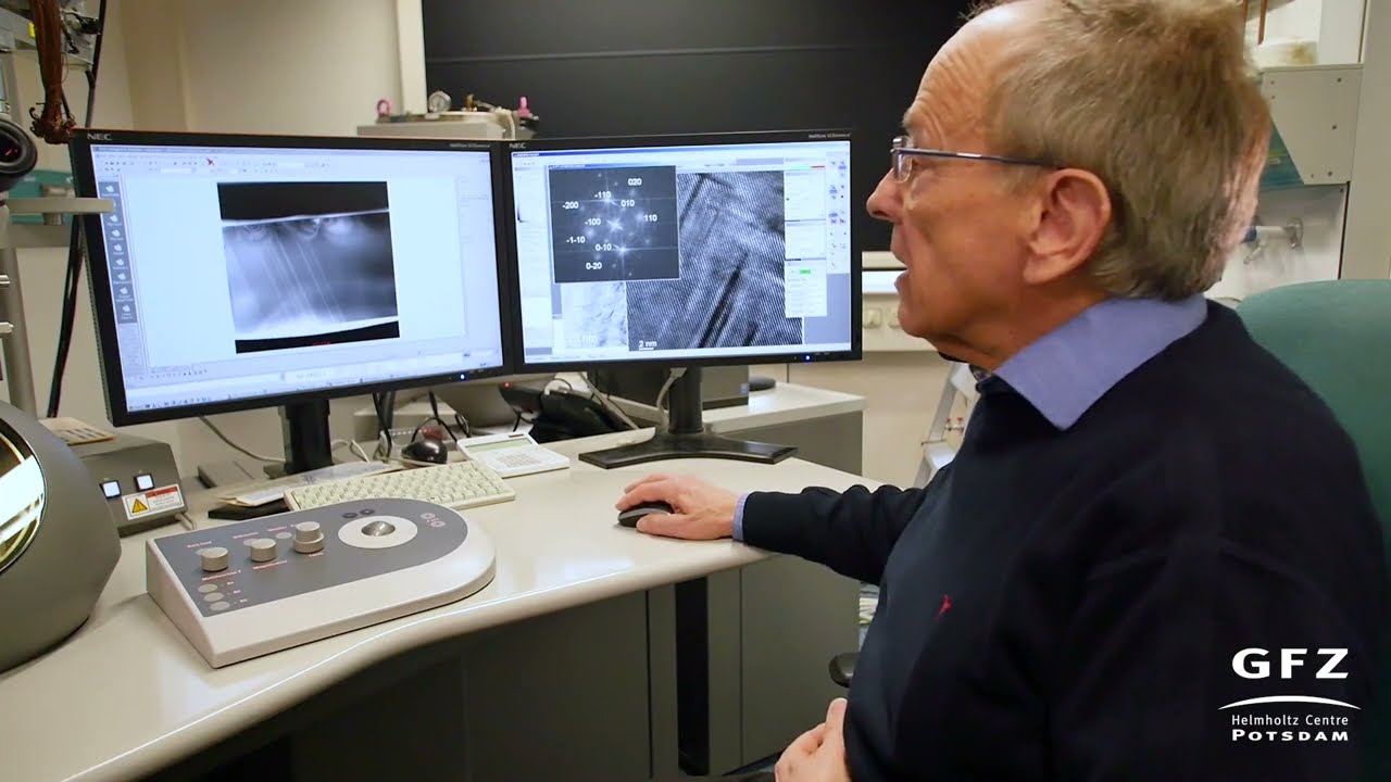 UWC Host's Workshop with World-Renowned Scientist - Dr Richard Wirth