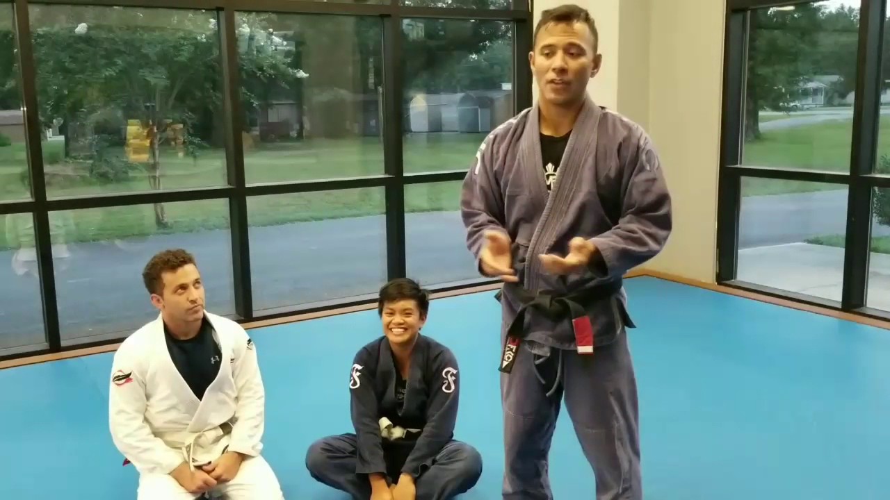 Pace Gracie Jiu Jitsu Technique: Classic Armbar Escape - YouTube