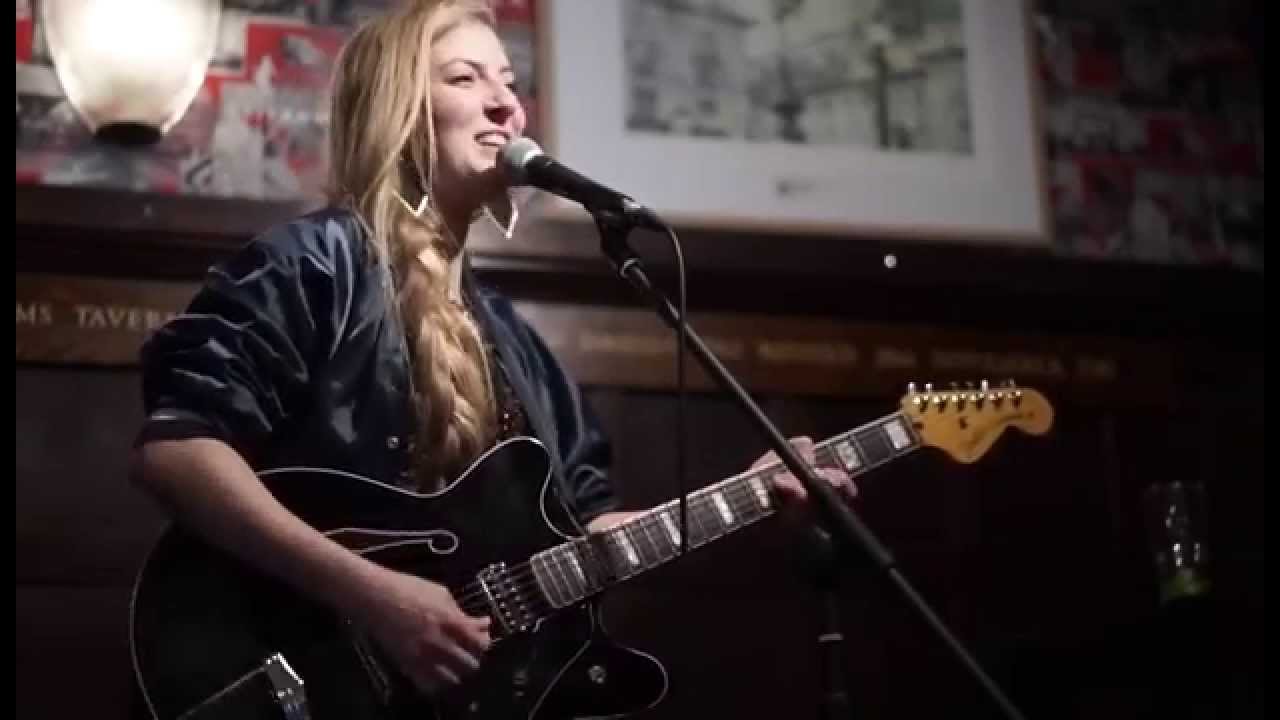 Anna Guder - Chased and Replaced (No Pressure Session - London)