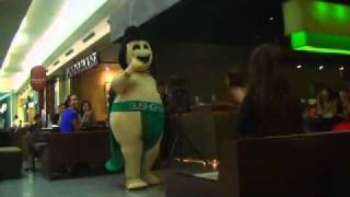 SUMO-SAN gives a Bieber/Beyonce/M.J B-day Surprise at SushiGroove