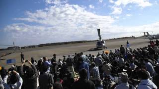 DSCF7632入間基地航空祭20141103滑走路の様子→ブルーインパルス