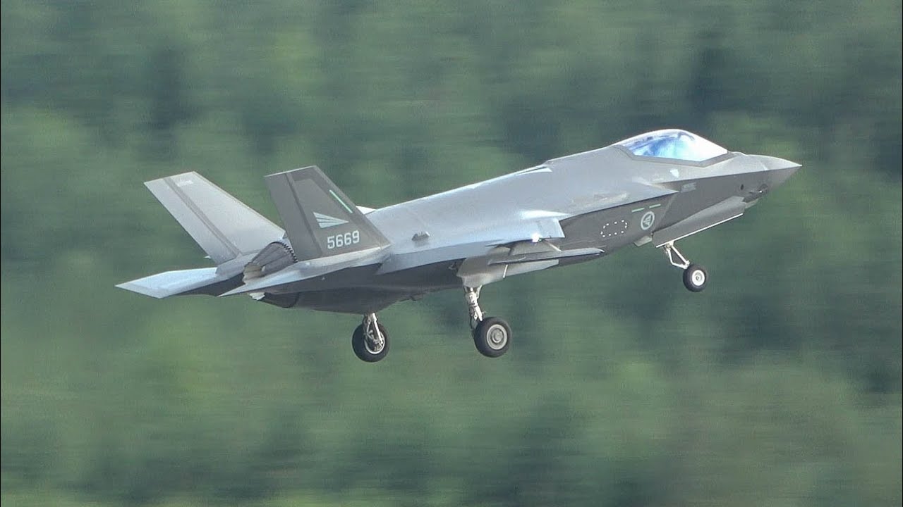 RNoAF F 35 Lightning II C 130J Hercules Takeoff From Tampere Pirkkala rnoaf-f-35-lightning-ii-c-130j-hercules-takeoff-from-tampere-pirkkala