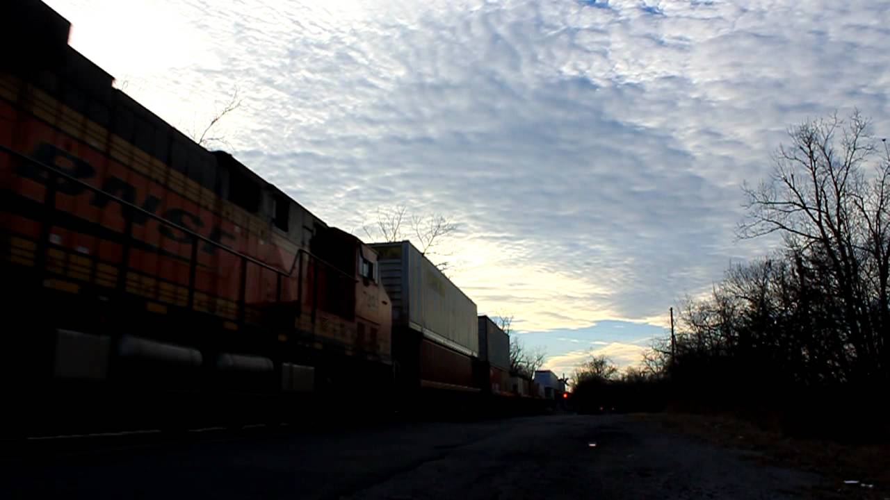train-near-keystone-dam-sand-springs-ok-youtube