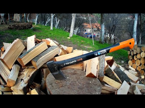 Fiskars X17 splitting