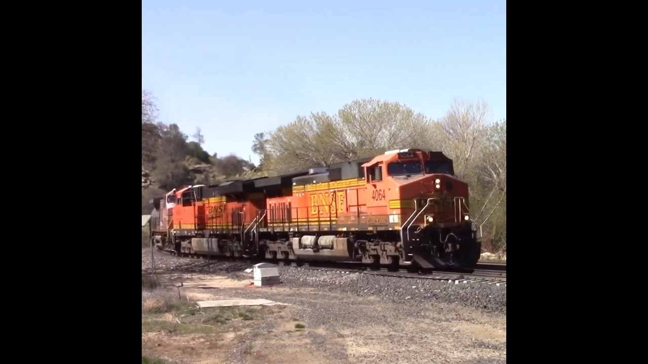 Some Of My Favorite Train Horns I’ve Filmed! 