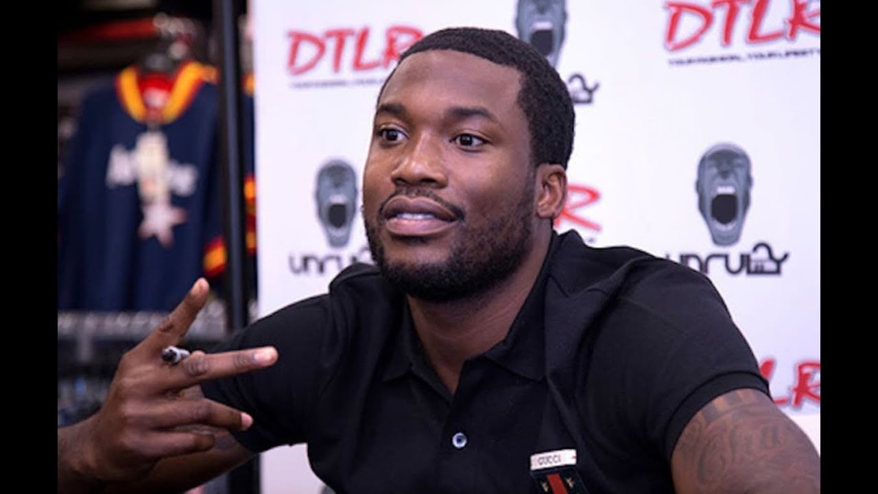 Philadelphia District Attorney Says Meek Mill's Conviction Should Be Overturned