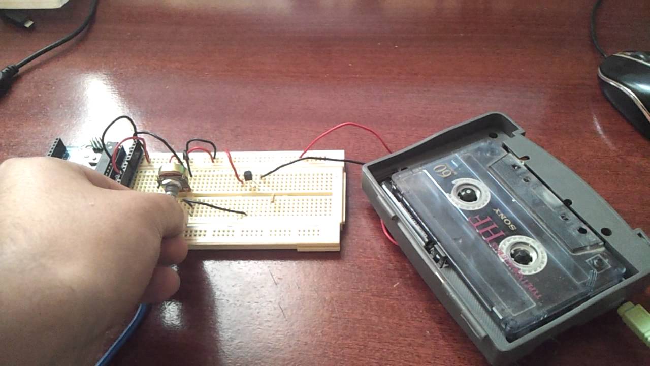 Walkman y Arduino - YouTube