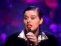 Capture de la vidéo Lisa Stansfield  (Live At The Apollo) - All Around The World