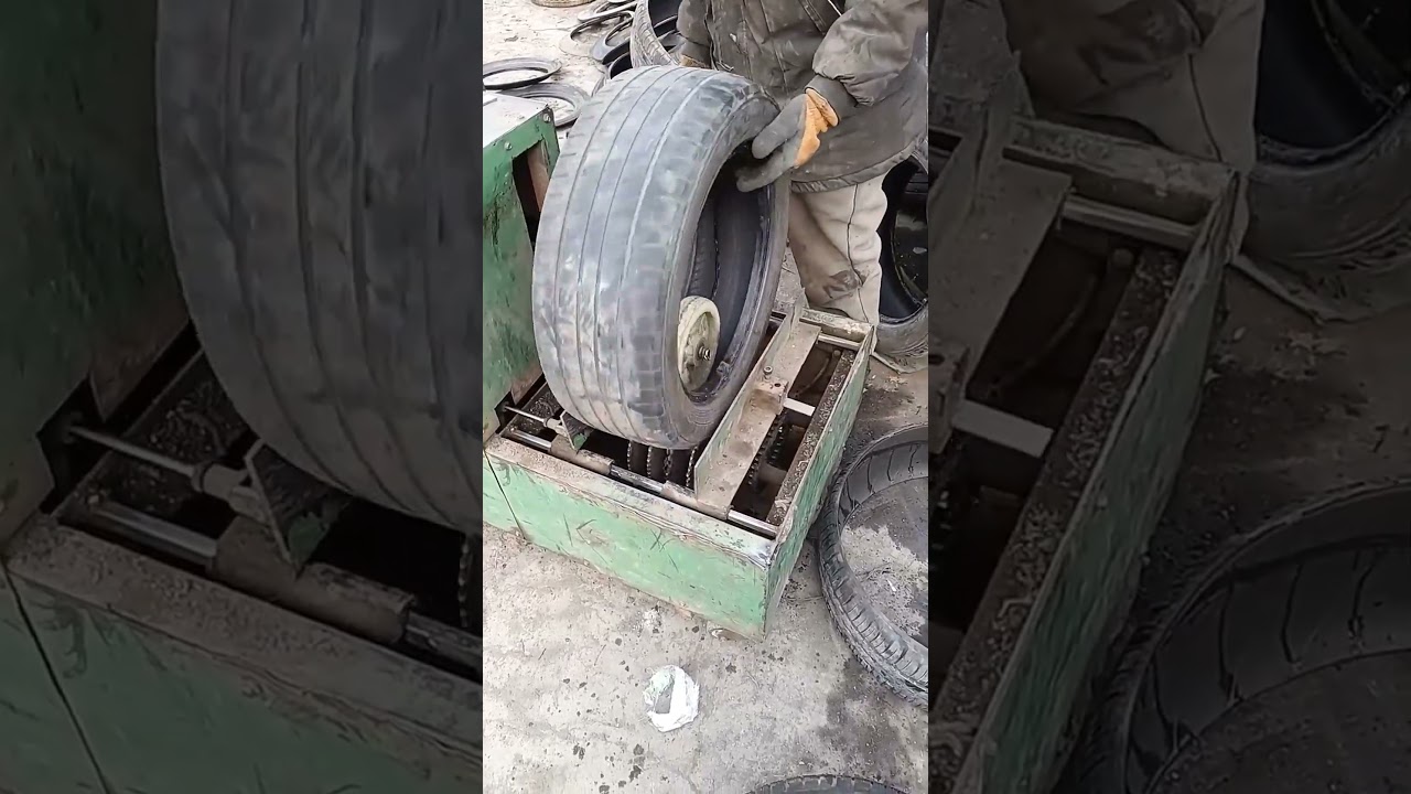 Quick cutting process of waste tires using the hobbing cutter