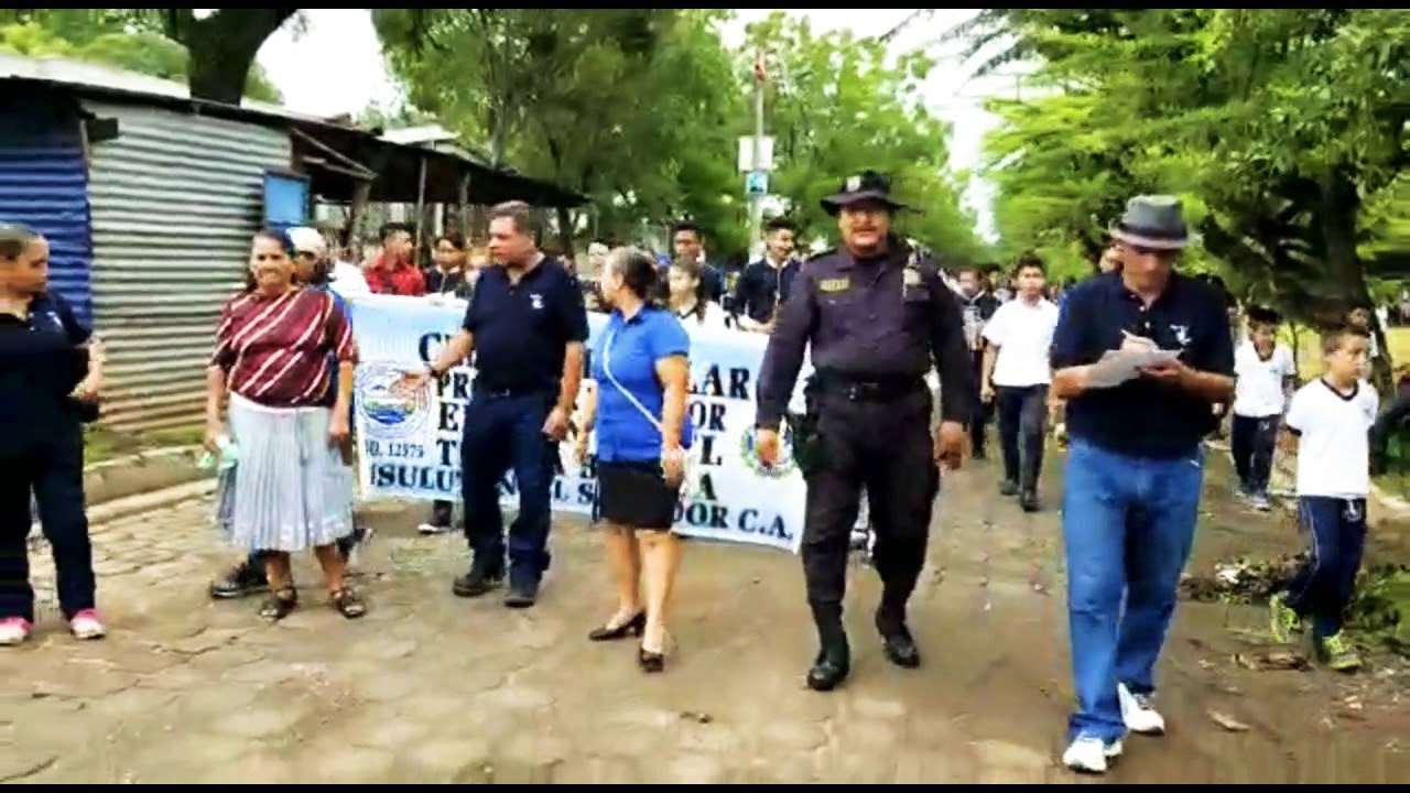 Defile Primer festival de convivencia ciudadana corazon aquino