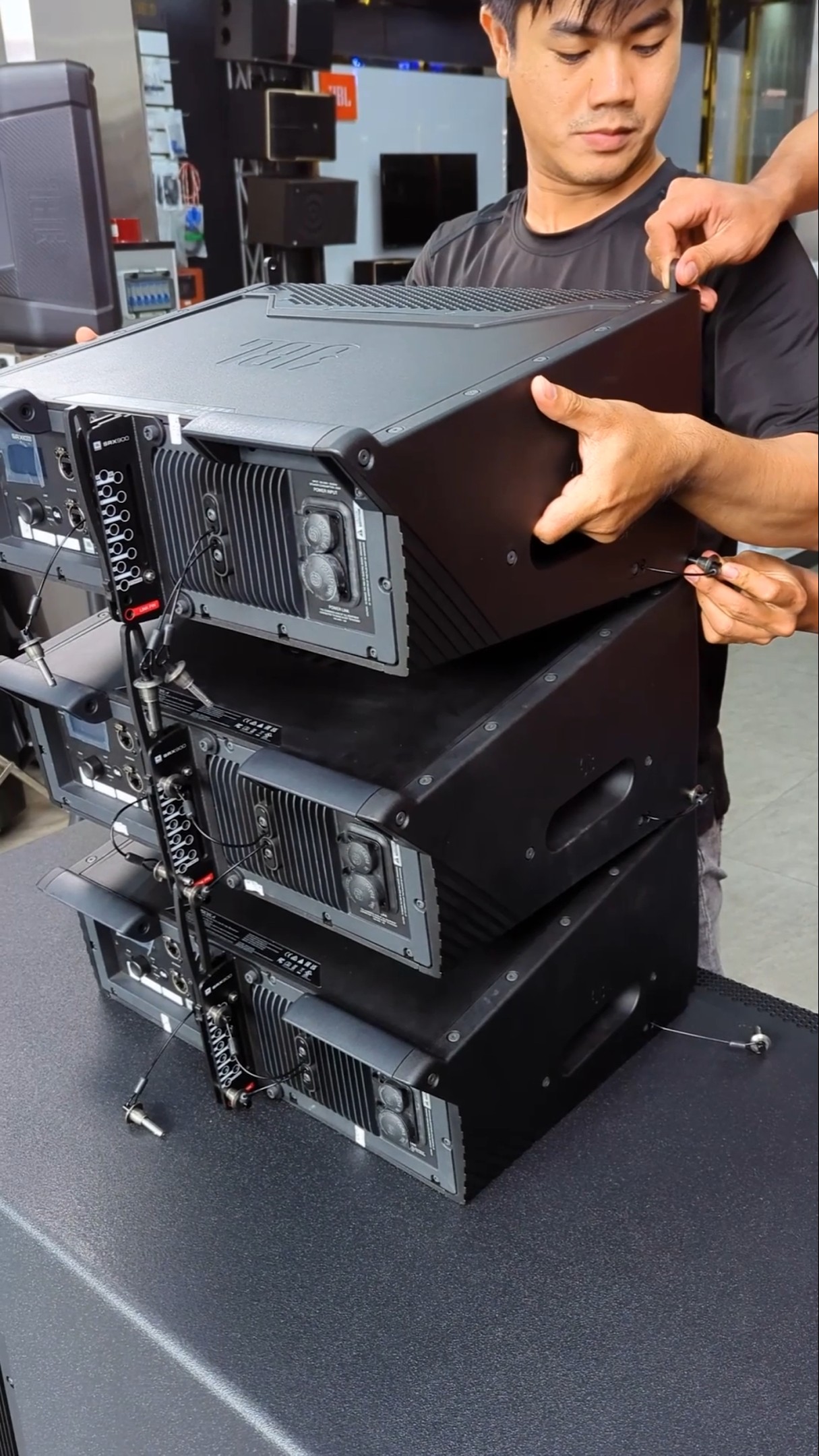 JBL SRX910LA and SRX928S Sound System Setup! - YouTube