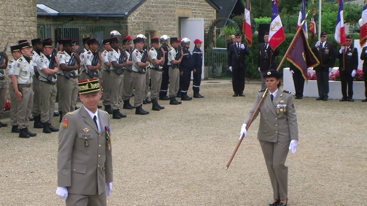 Bazeilles 2017 - Revue des troupes