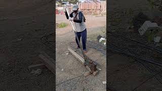 Cutting 12 mm reinforced concrete to make reinforcement columns.