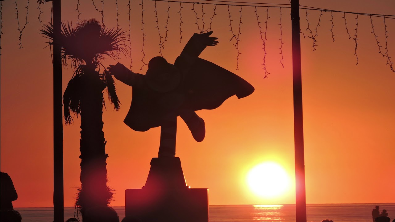 Medley 4 - Baccanale scapigliato, Carnevalesca, Quest'è Viareggio, Sole e amore