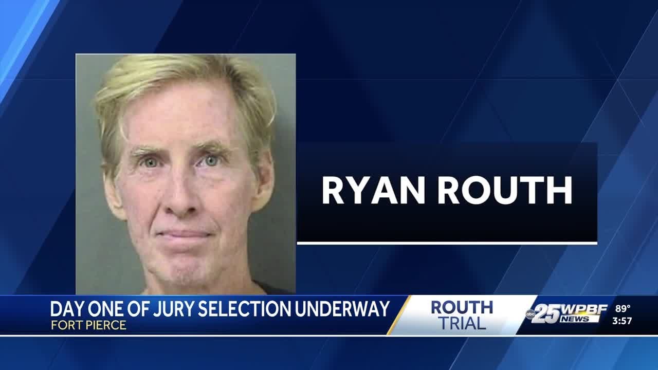 Ryan Routh addresses potential jurors during jury selection in court ...