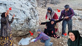 Zainab's evil plans finally worked, and she was happy to break Sakineh's heart.