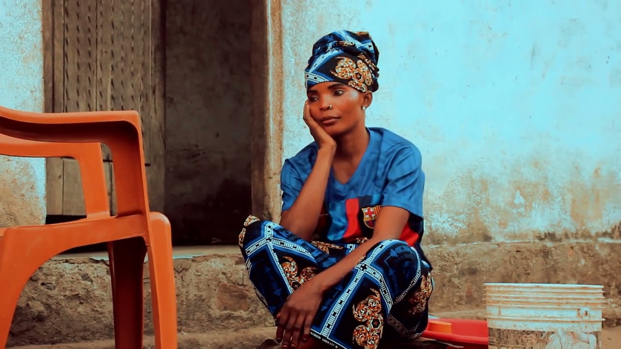 Zex-g ft Starleezy Martins  Me Valoryzze_-XMrEecaBeatz (official vidio by zex g maker).