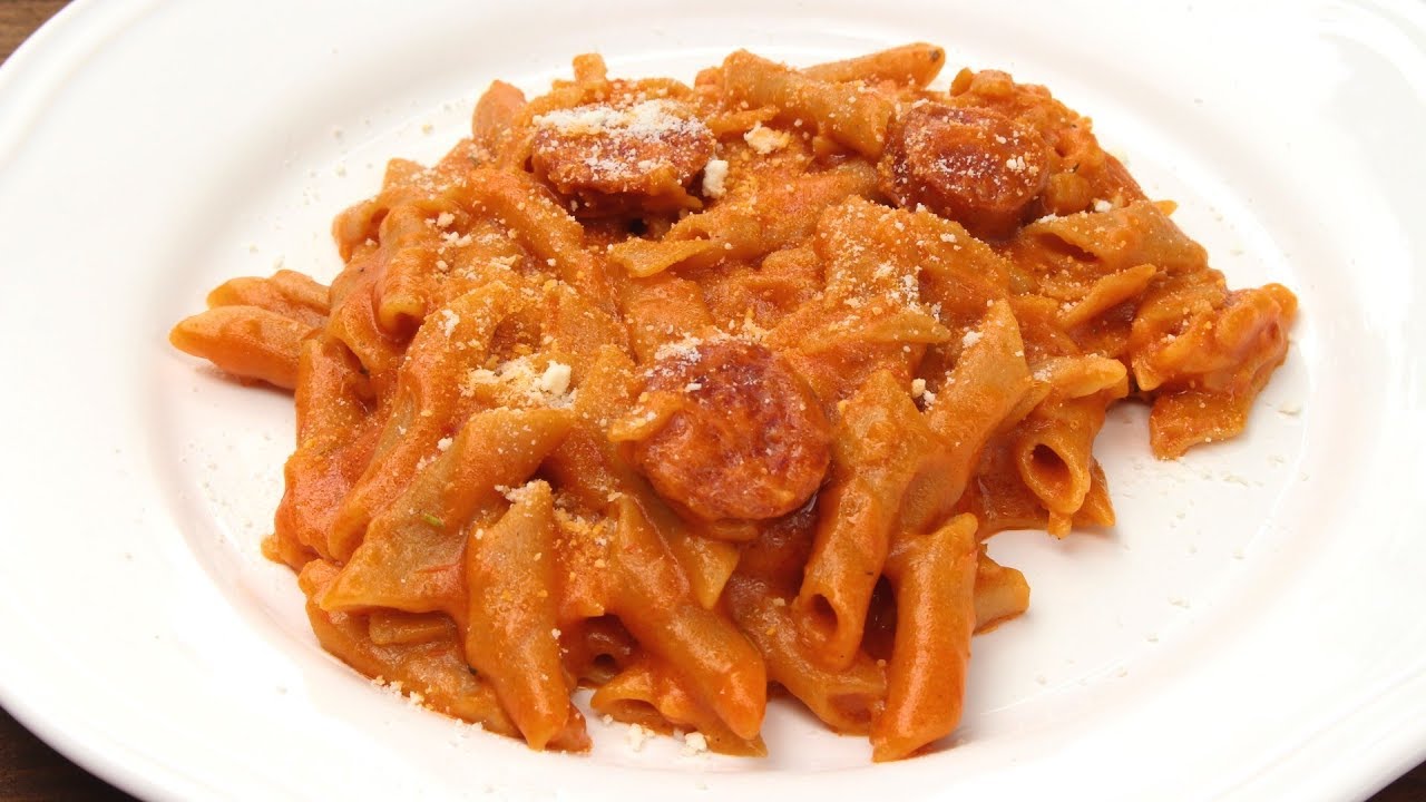 Macarrones rápidos con chorizo en Thermomix