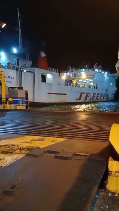 Story' Naik kapal laut #storywa #shorts