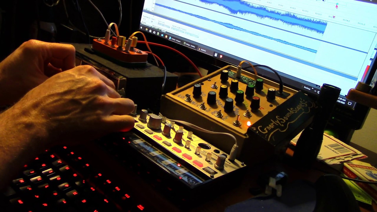 Riding Radio Waves - A gnarly soundscape using MFOS Echo Rockit and an old radio