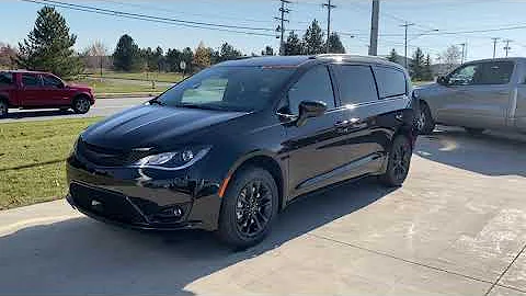 New 2020 Chrysler Pacifica AWD Launch Edition Walk Around (N20365)