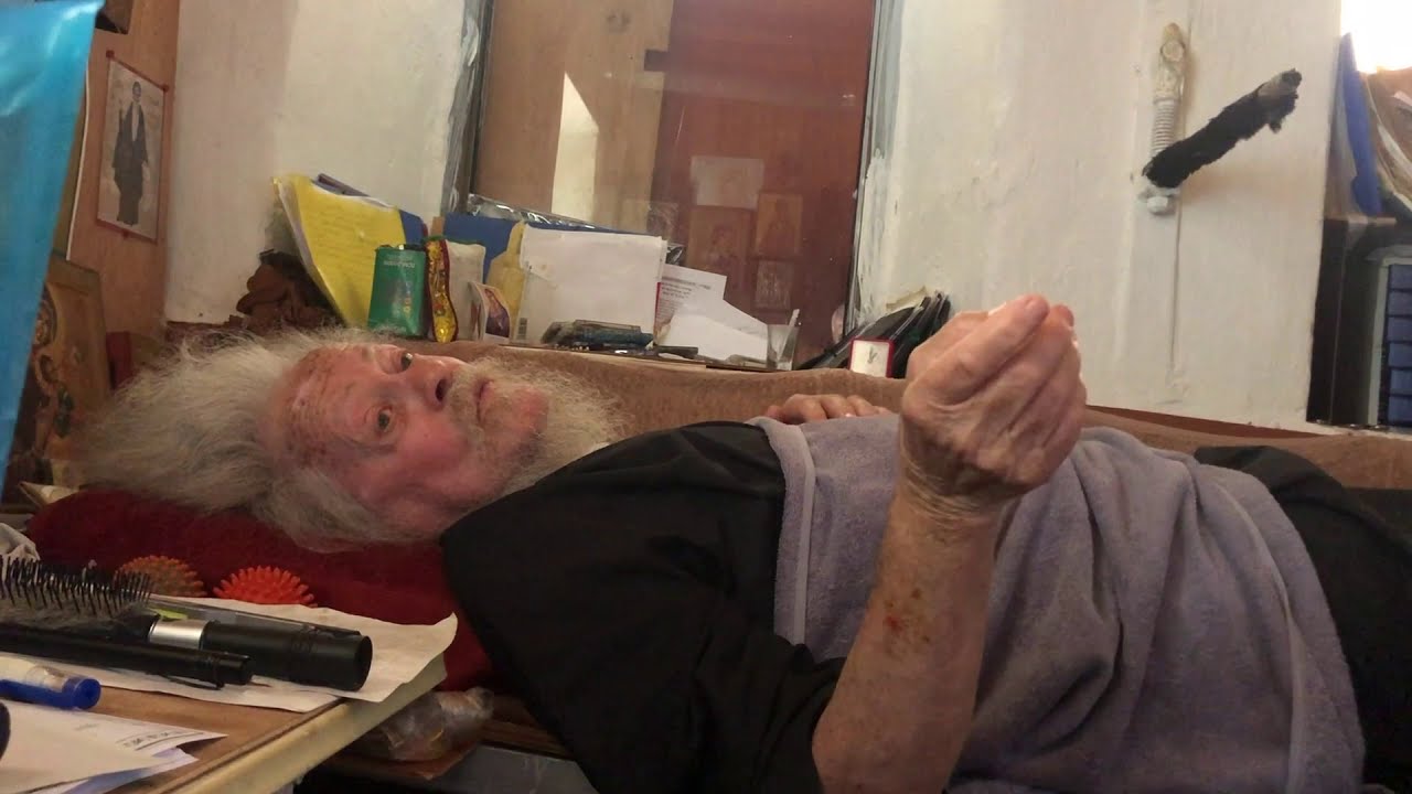 Γέροντας Γαβριήλ, απαντά σε 2 ερωτήσεις για τα Ελληνοτουρκικά, 2 Οκτ 2020 στο κελί του στο Α.Ο.