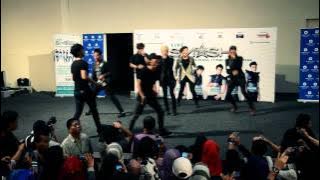 Download lagu Smash- Senyum Semangat [Live In Sg.Wang Plaza]
