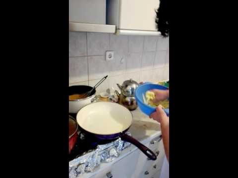 Öğrenci evinde yemek