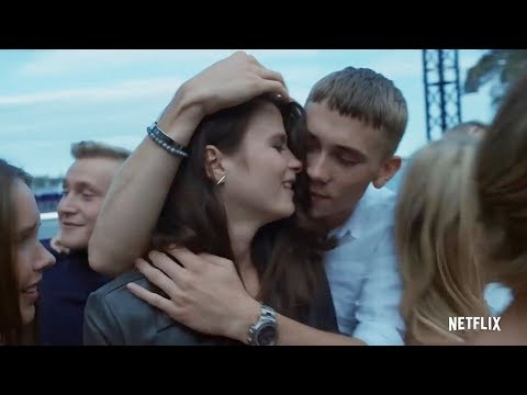Осталась с парнем который изнасиловал ее