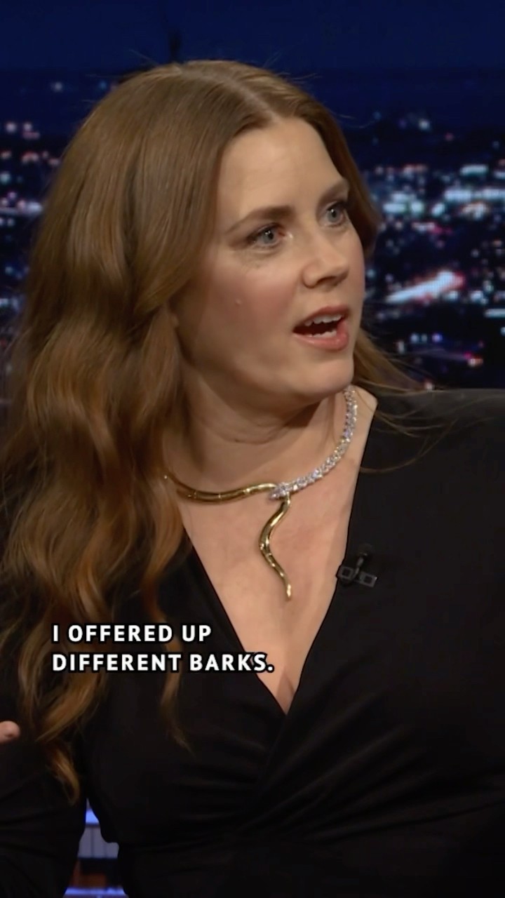 #AmyAdams was asked to give BDE (Big Dog Energy) after developing her bark for her film Nightbitch!