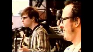 Weezer - Hash Pipe (live in Rock am Ring) (HQ)