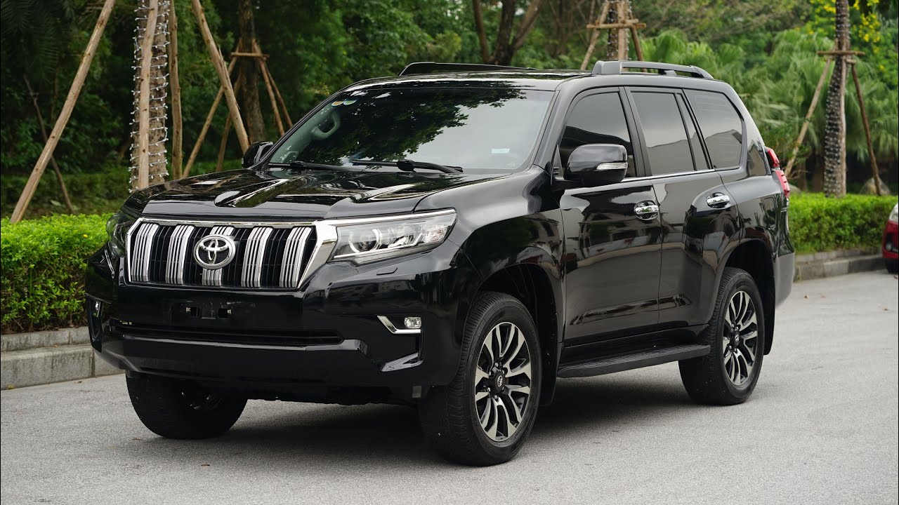 Prado 2015 màu đen cực sang