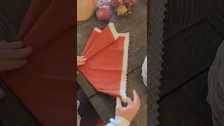 Napkin fold tutorial for Thanksgiving table! #thanksgivingdinner #thanksgiving #thanksgivingdecor