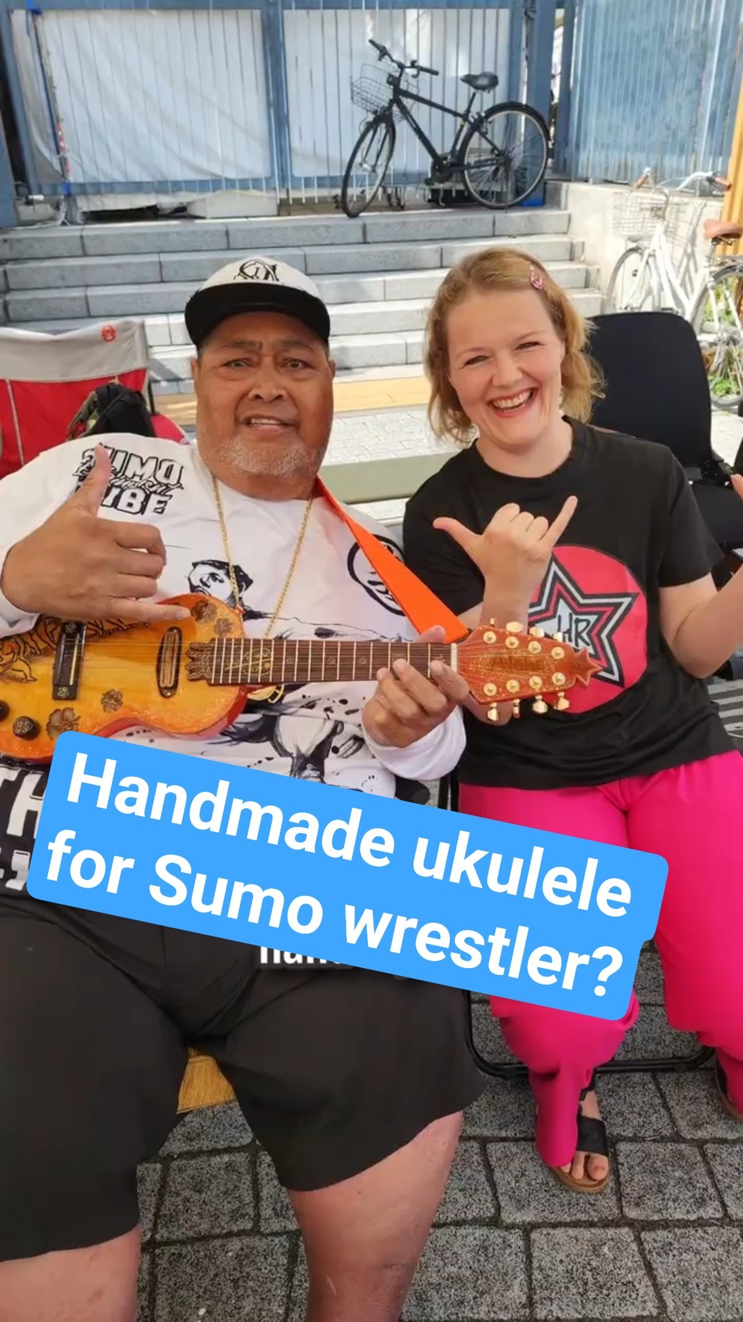 邦楽 Ukulele Christmas KONISHIKI Ukulele built for the heaviest Sumo Wrestler?! #konishiki #sumo