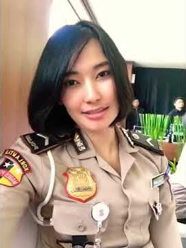 POLWAN CANTIK IMBAU  JANGAN LUPA SHOLAT JUMAT YA, KALAU NGGAK KU TILANG KAU ❤️ WA STORY VIRAL