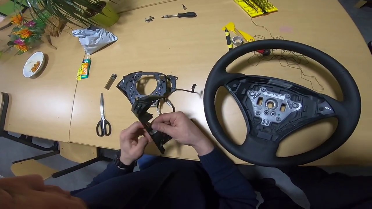 Lenkrad mit Echtlederbezug passend für BMW 5er E60 Lederlenkrad / Tuning F19 Lenkrad mit Echtlederbezug passend für BMW 5er E60 Lederlenkrad / Tuning F19
