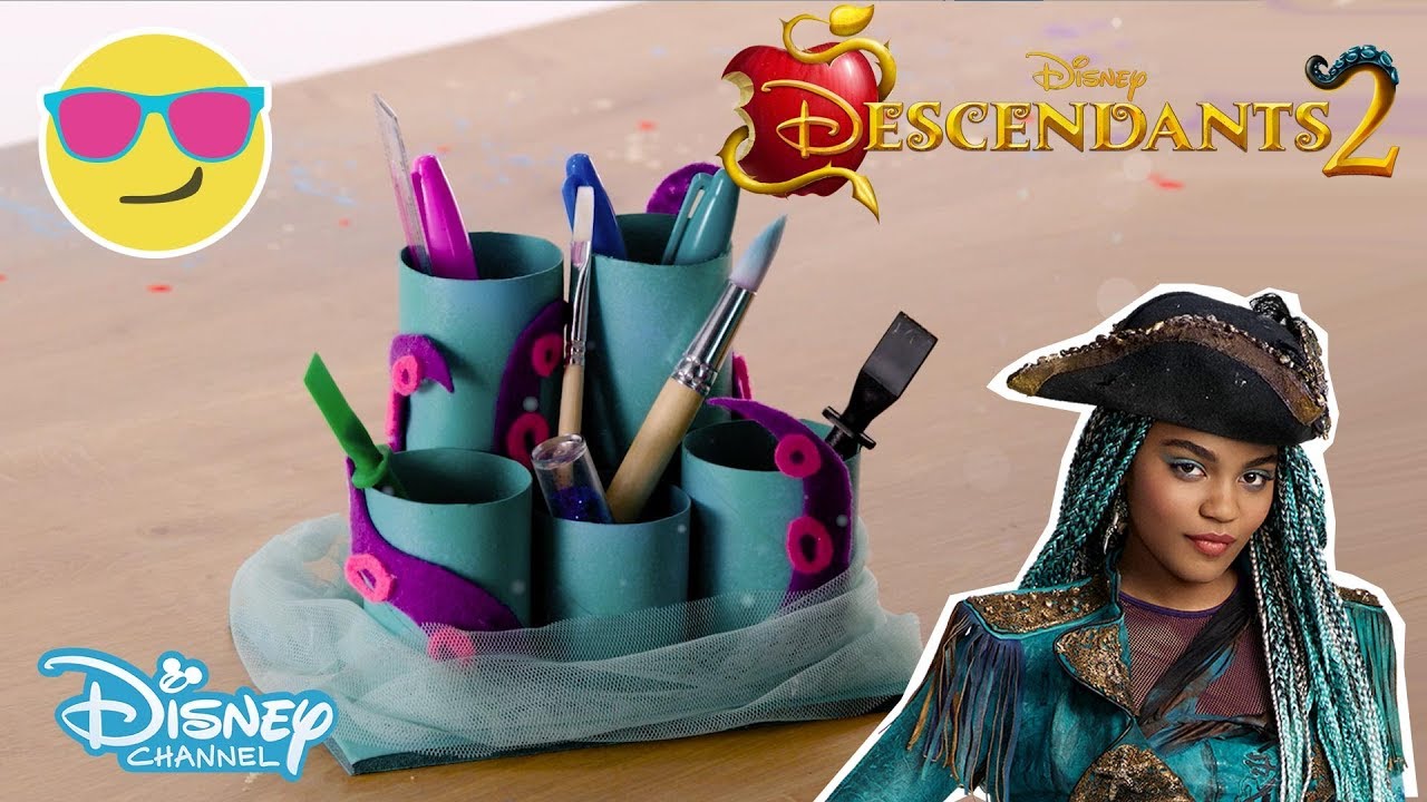 DIY - How to Make: Made to Move Disney Descendants 2 Uma