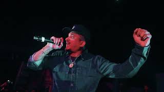 @viviandivine - City Slums x Sher Aaya Sher (Live Performance Video) Resimi