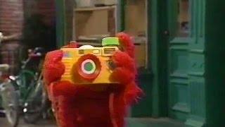 Sesame Street  Elmo Takes Pictures