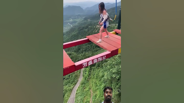 Bungee Jumping With Rope In Beautiful Place Will The Scared Girl Make It Through? #bungee #extreme