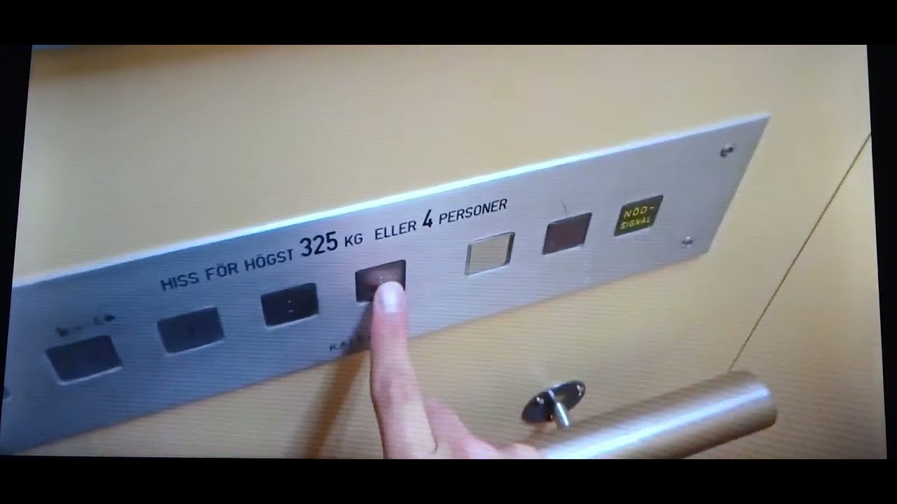 1989 г. Тросовый гидравлический лифт Kalea, Asbacksgatan 30B, Седерхамн, Швеция.