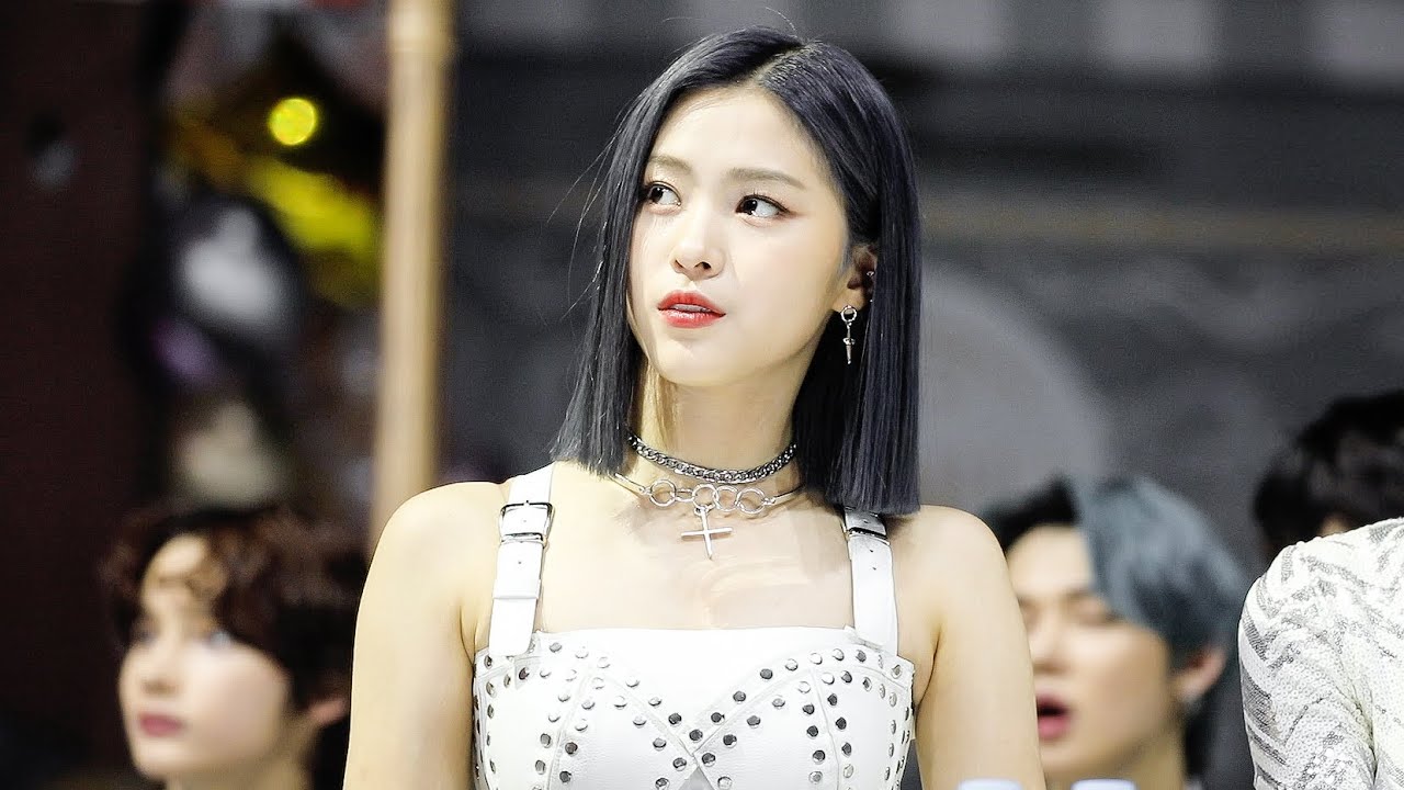 200104 골든디스크 ITZY 류진 무대관람 wonderland