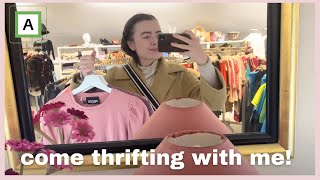 SATURDAY VLOG: come thrifting with me &amp; haul and how i&#39;m feeling