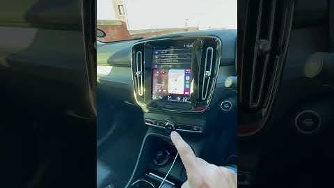 Infotainmentscherm in de Volvo XC40