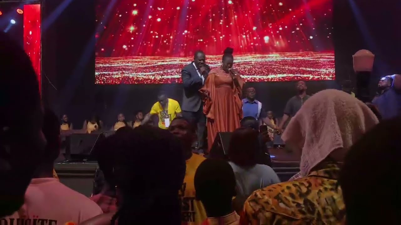 Elder Mireku touching prayer songs live at Holy Ghost concert