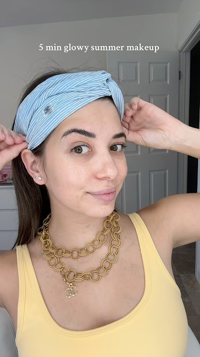 5 min glowy makeup💛 #makeup #dewymakeup #summermakeup #nomakeupmakeup